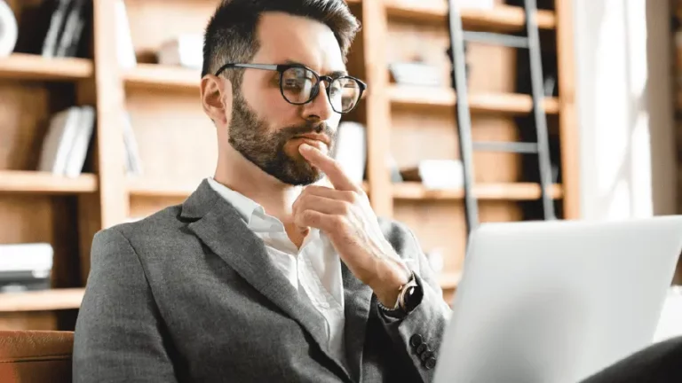 إنشاء موقع دروس اونلاين