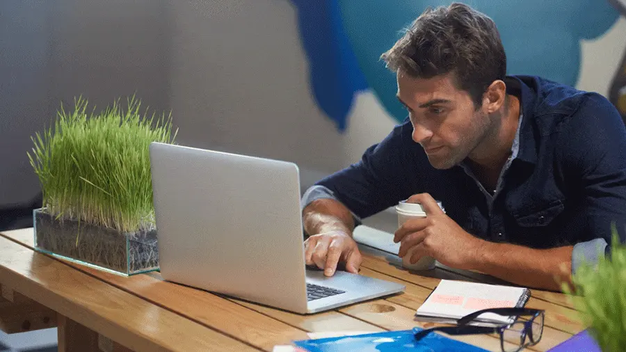 دليل شامل لتحميل قوالب ووردبريس المجانية والمدفوعة 2025 1 تحميل قوالب ووردبريس