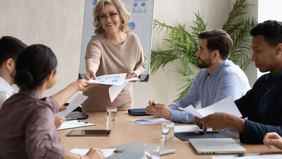 لماذا تعتبر الهوية البصرية أساسية لنجاح الشركات؟ 2025 2 الهوية البصرية