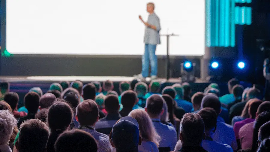 فيسبوك لايف