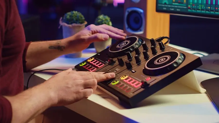 ملحقات المونتاج